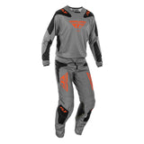 TRAJE KINETIC SYM 2025 GREY/ORANGE/BLACK