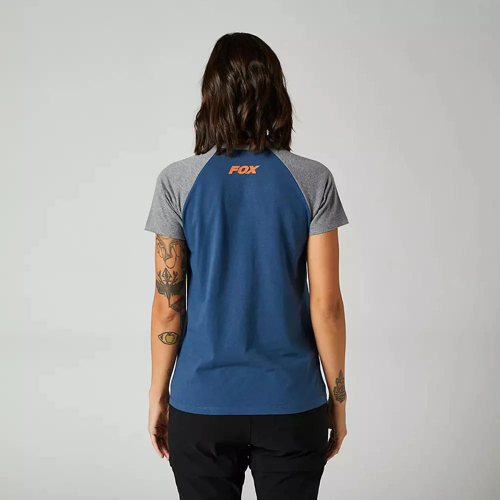 Polera Lifestyle Mujer Karrera Raglan Azul Fox